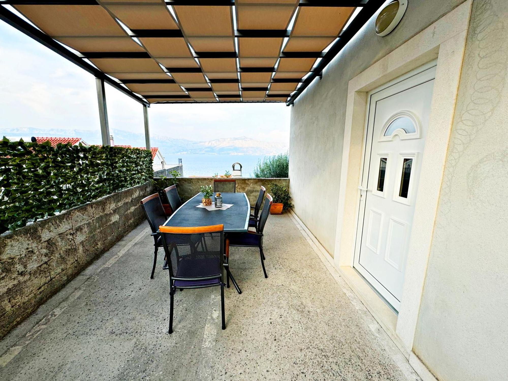Apartment Baloevic Postira Bagian luar foto